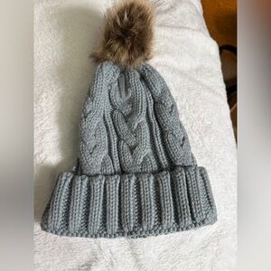 Hat winter grey